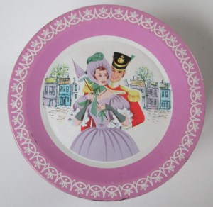 Another classic 1950s Quality Street Soldier & Lady image