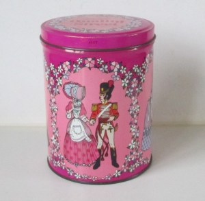 The Quality Street Soldier & Lady appear very close