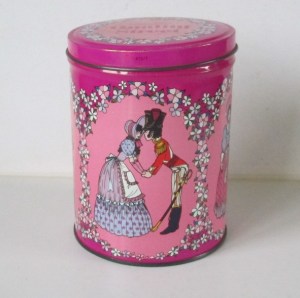 The Quality Street Soldier & Lady appear very close