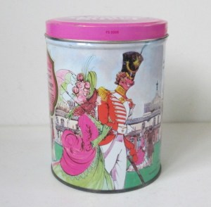 The Quality Street Soldier & Lady visit Brighton Pavilion