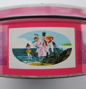 The Quality Street Soldier & Lady (and Boy) at the seaside